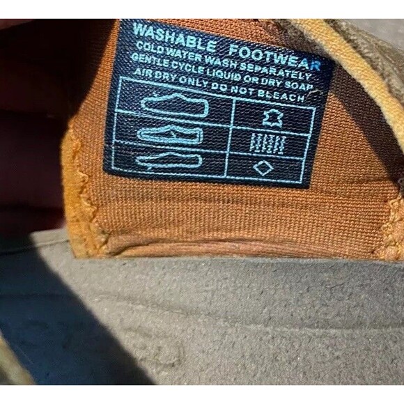 Keen Newport H2 Sandals Waterproof Hiking Shoes Mens Sz 9 mossy brown Bungee main image 11